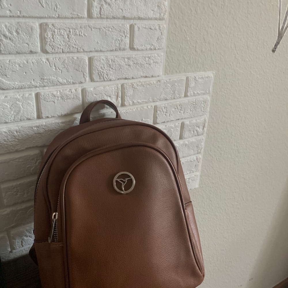 New Bagpack - Picture 2 of 3
